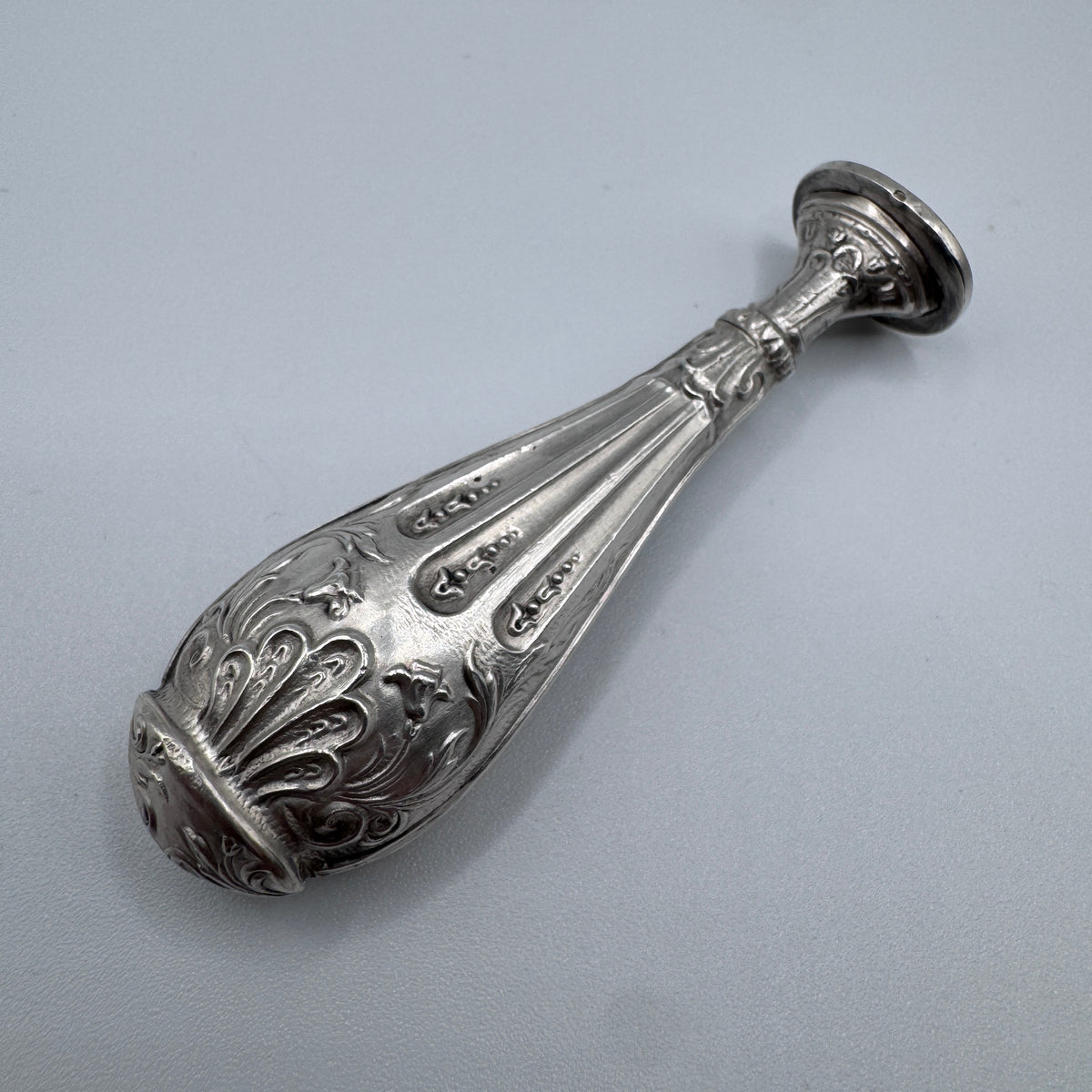 Cachet Sceau ancien ancien en Argent - décor style Louis XVI