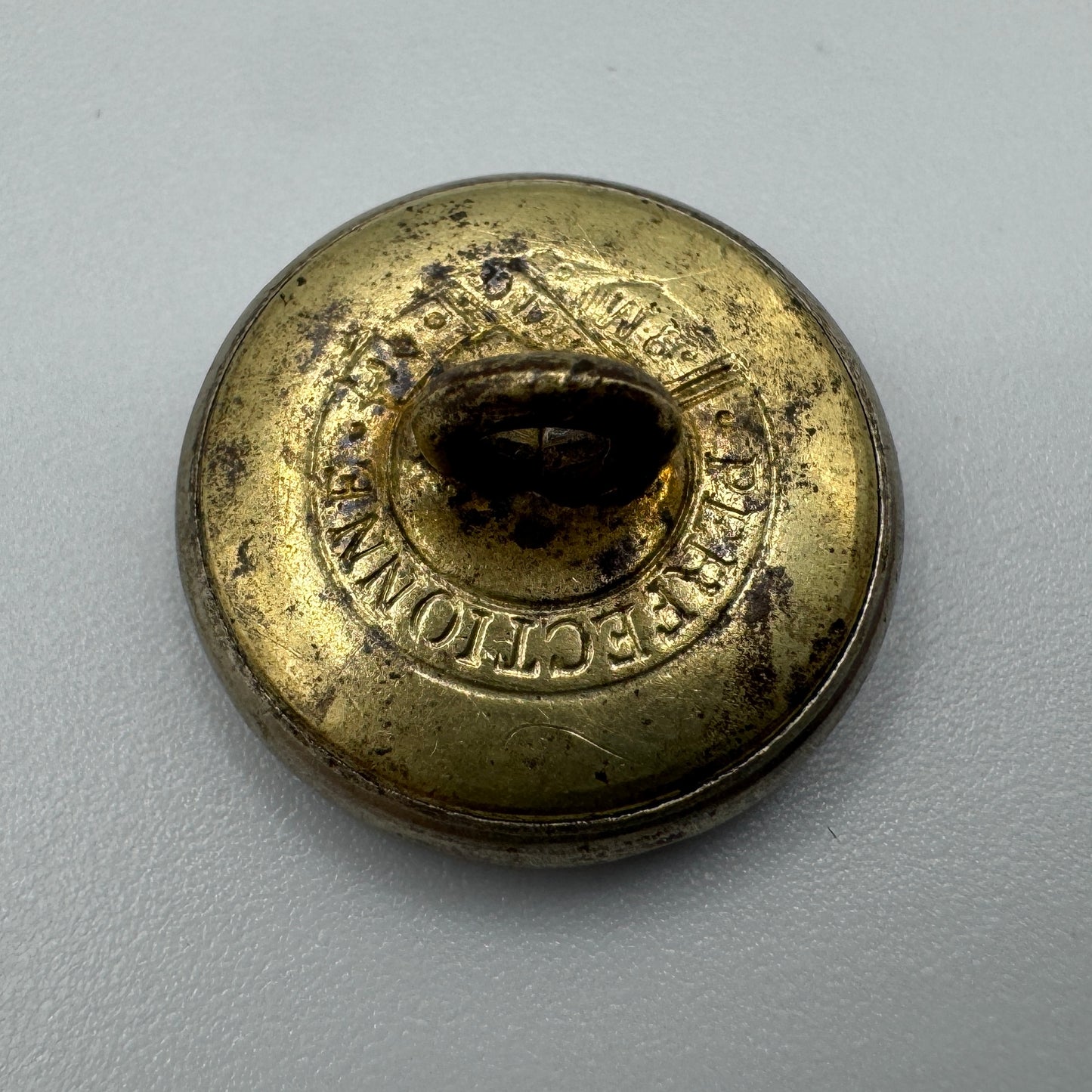 Petit Bouton de Livrée ancien - Armoiries Chevalier