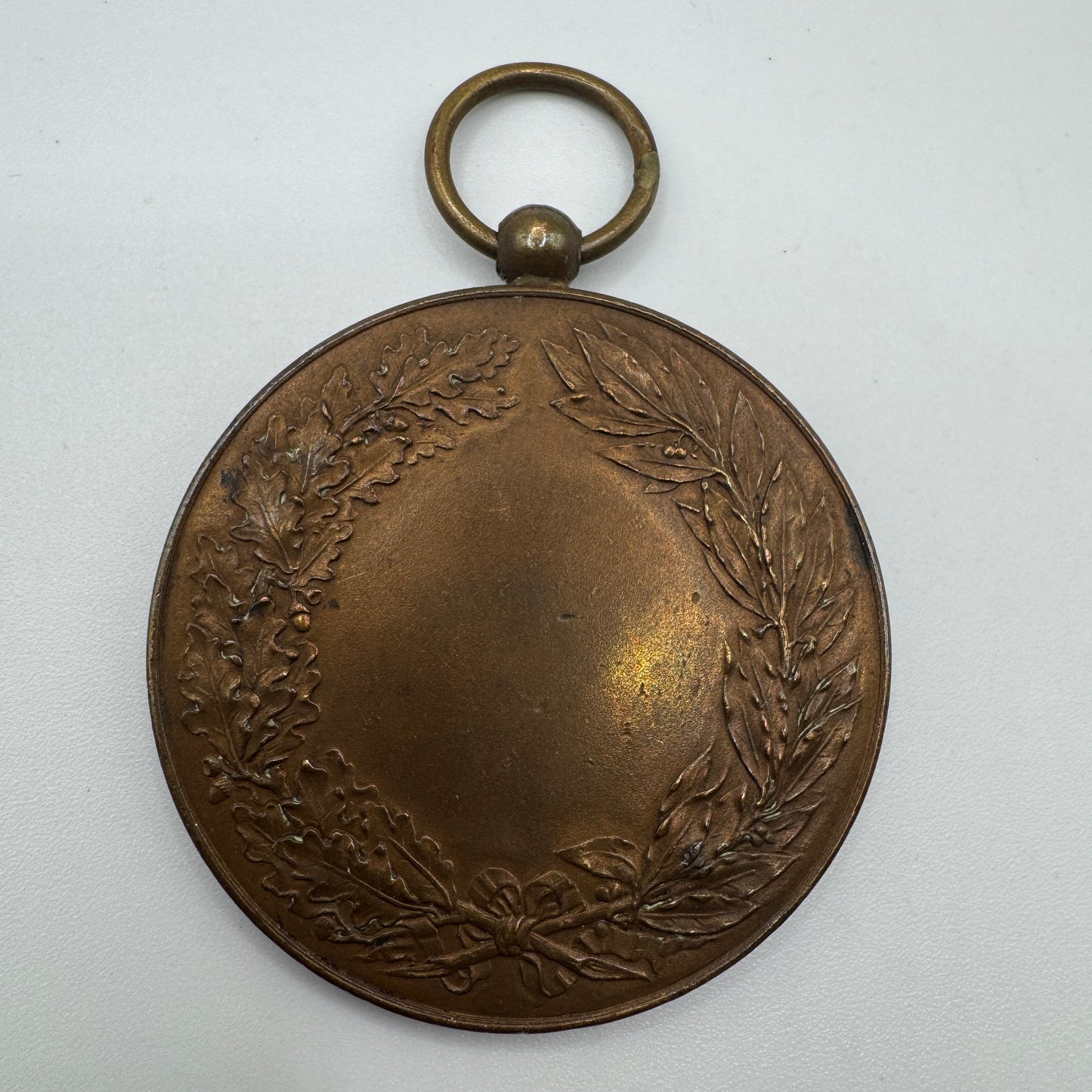 Medaille artistique ancienne en bronze « pêche à la ligne »