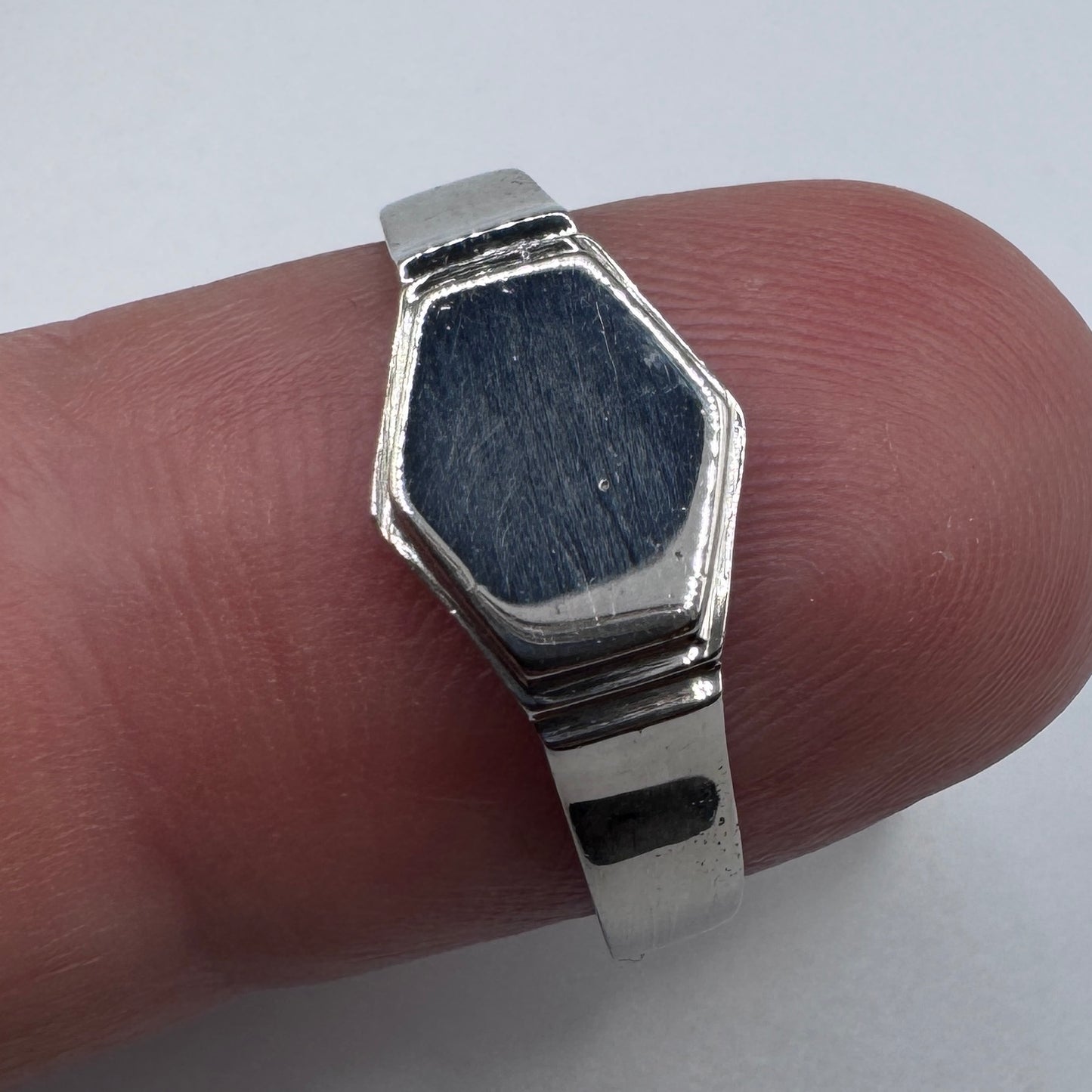 Superbe chevalière ancienne en argent