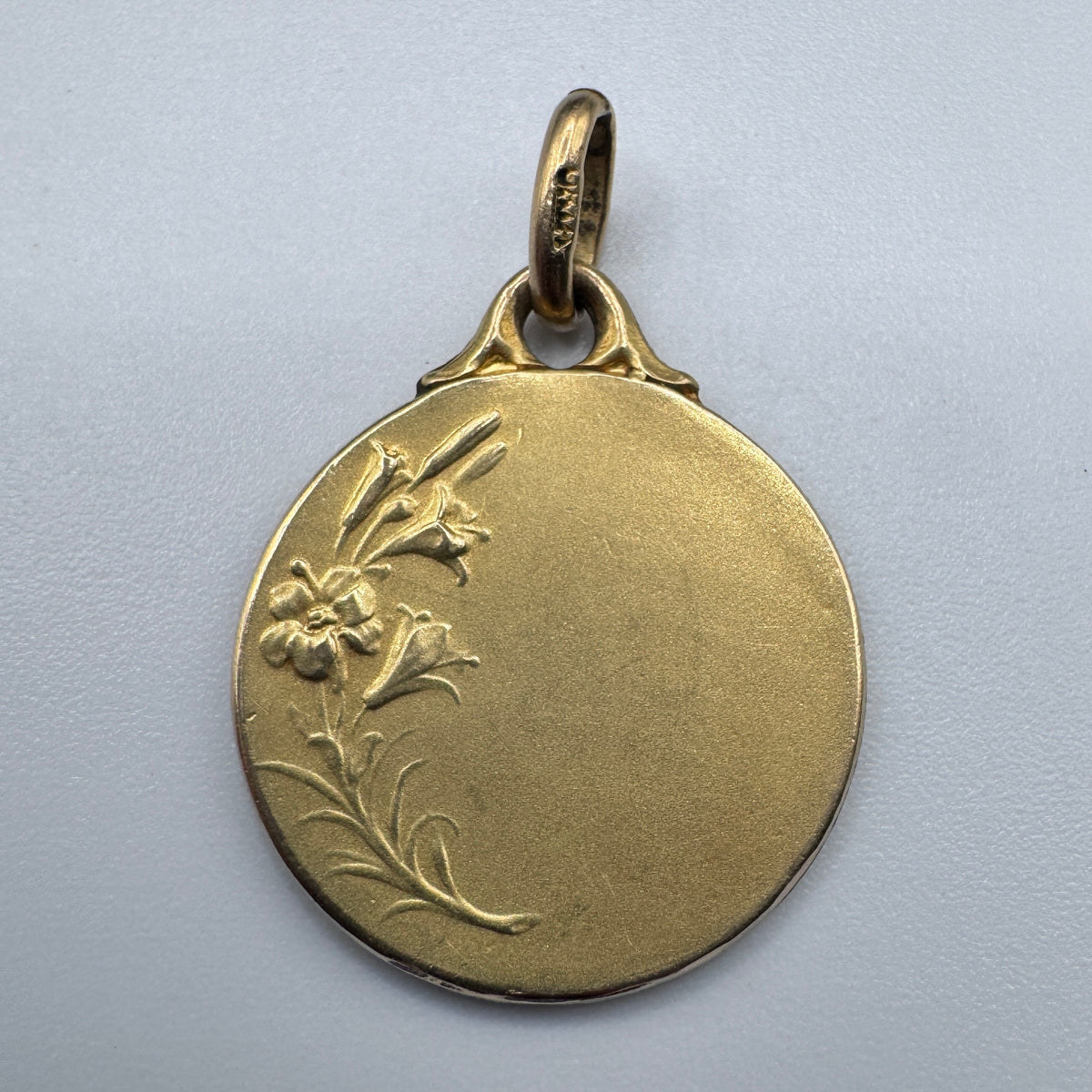Medaille ancienne plaqué or « Sainte Vierge »