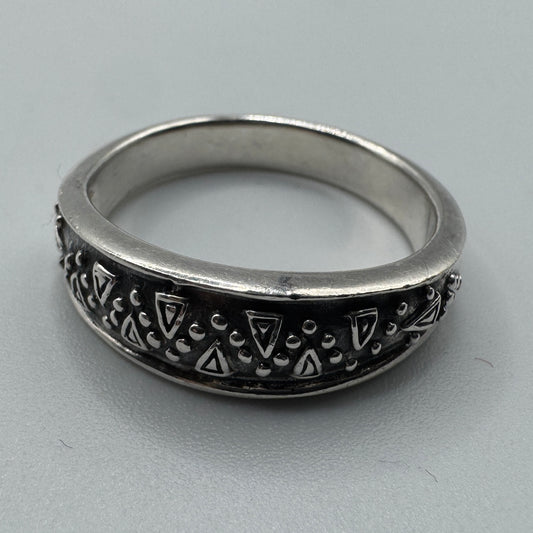 Bague en argent motif géométriques