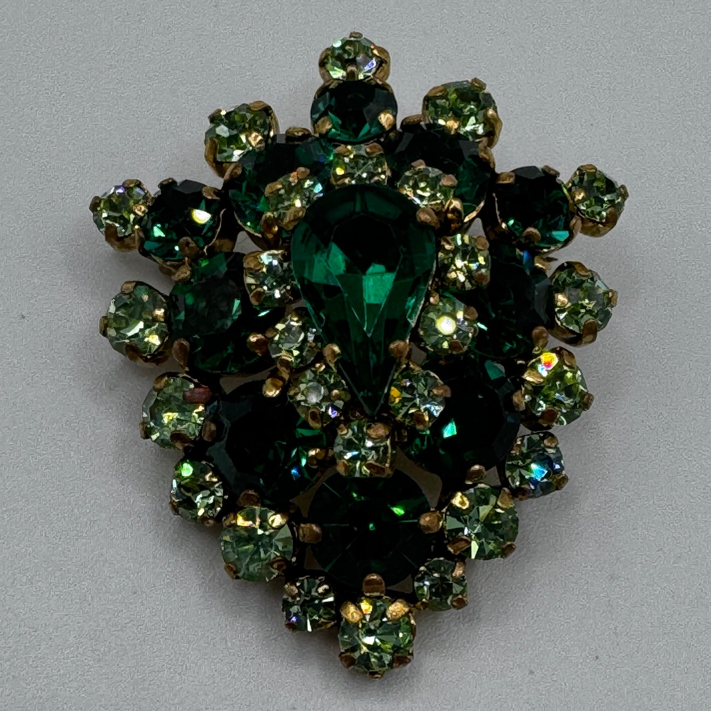 Broche ancienne Vintage - métal doré et verroterie