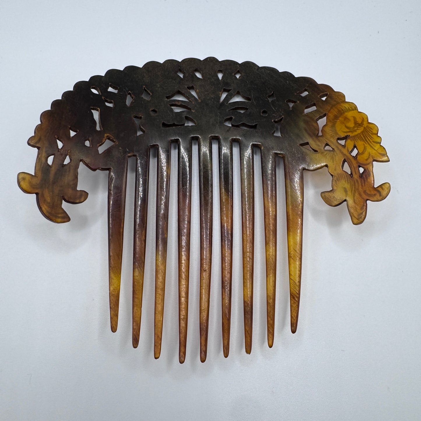 Peigne à cheveux art deco - corne sculptée