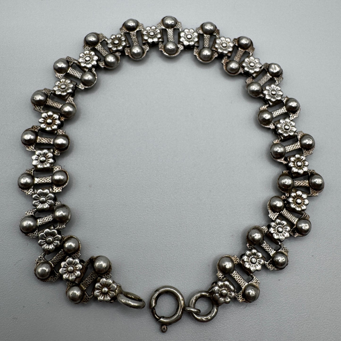 Bracelet ancien en argent vers 1900