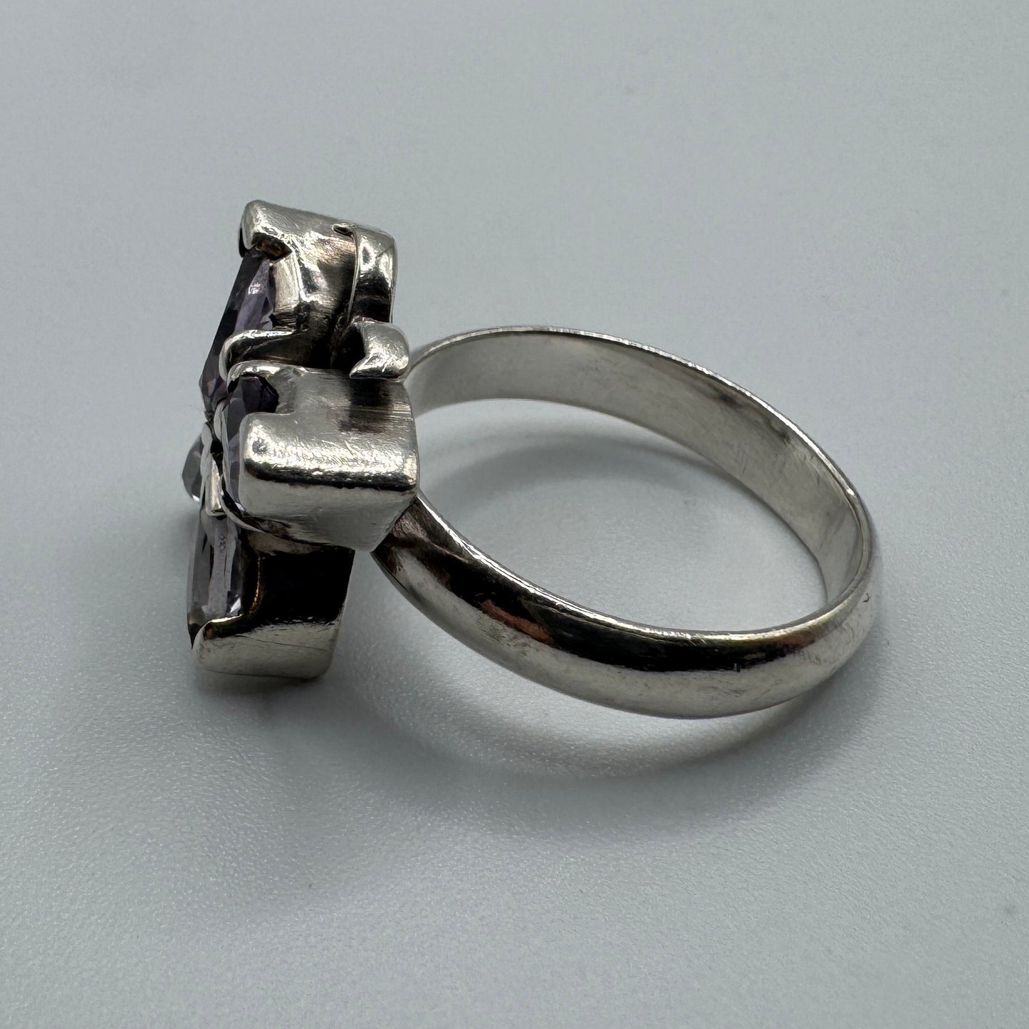 Superbe Bague « papillon » argent et améthyste