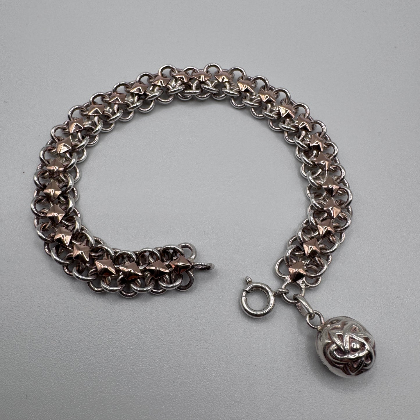 Bracelet ancien vers 1900 en argent massif et vermeil