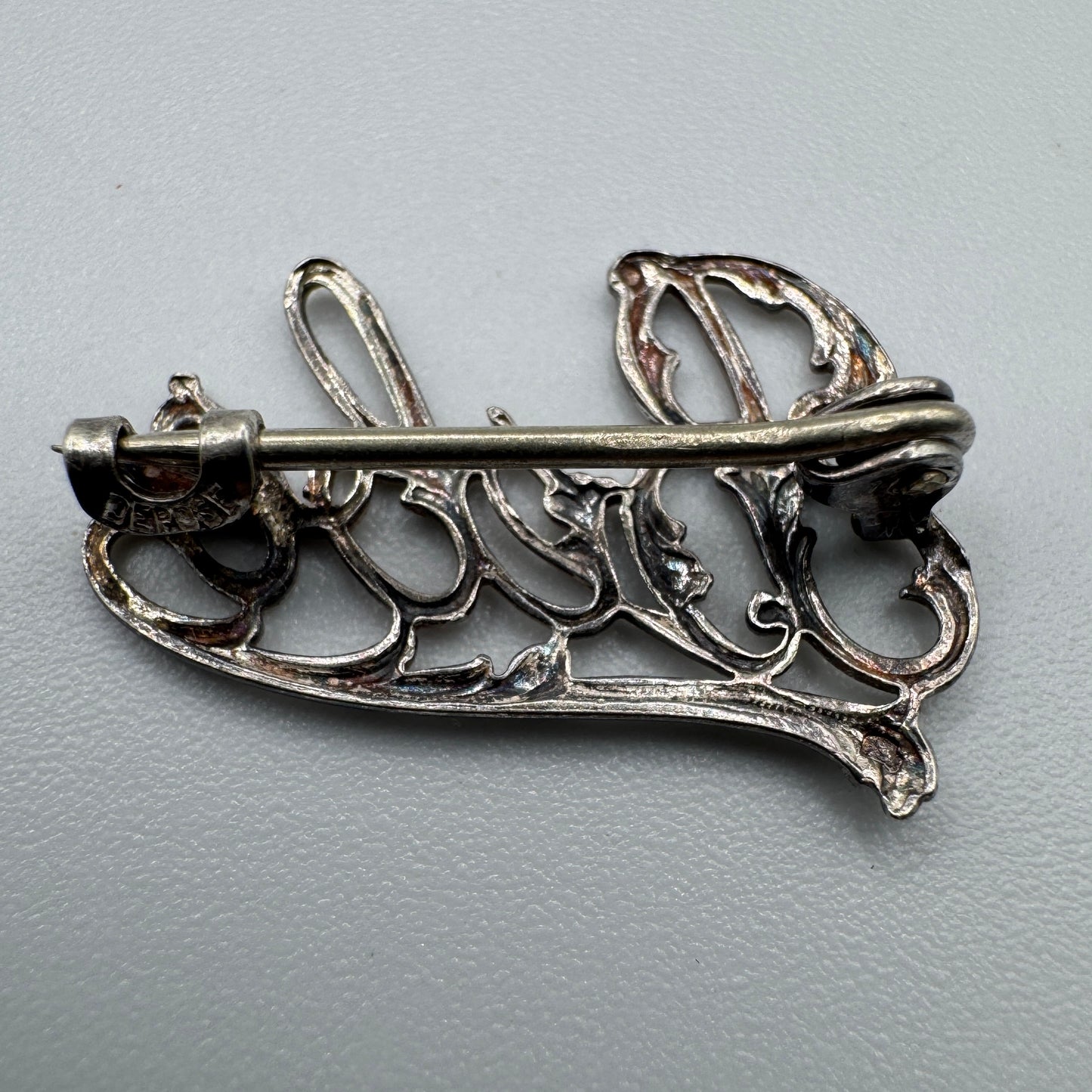 Petite Broche ancienne en argent « bébé »