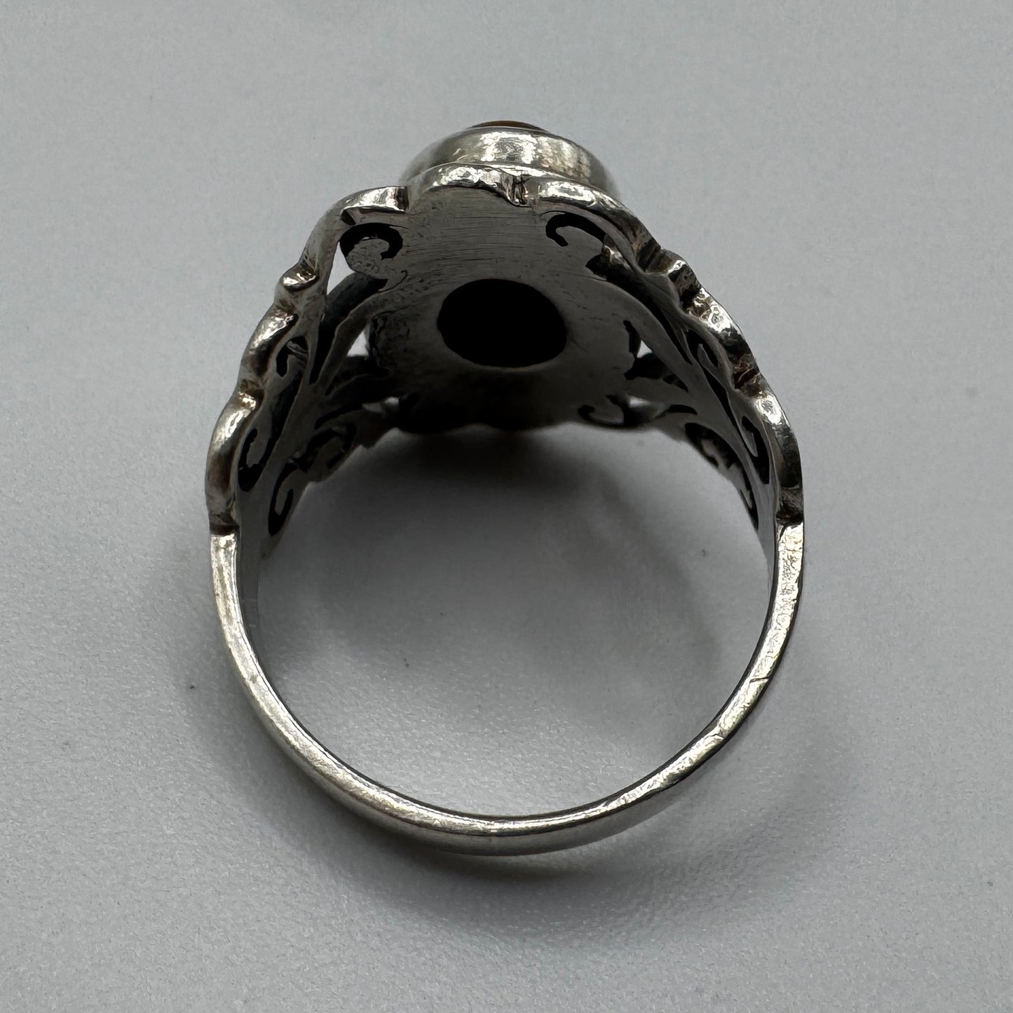 Bague en argent et ambre