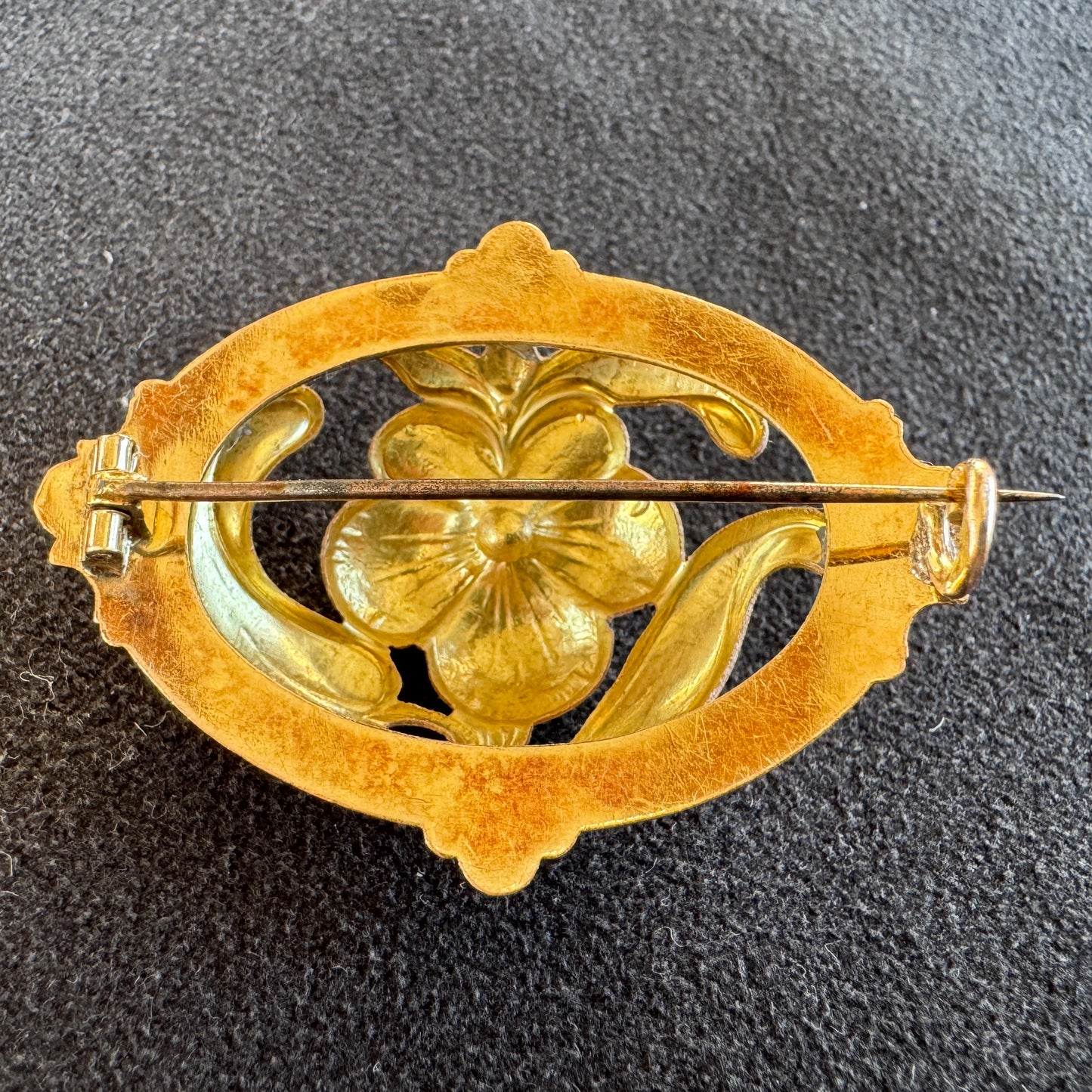 Broche ancienne en plaqué or - Motif floral