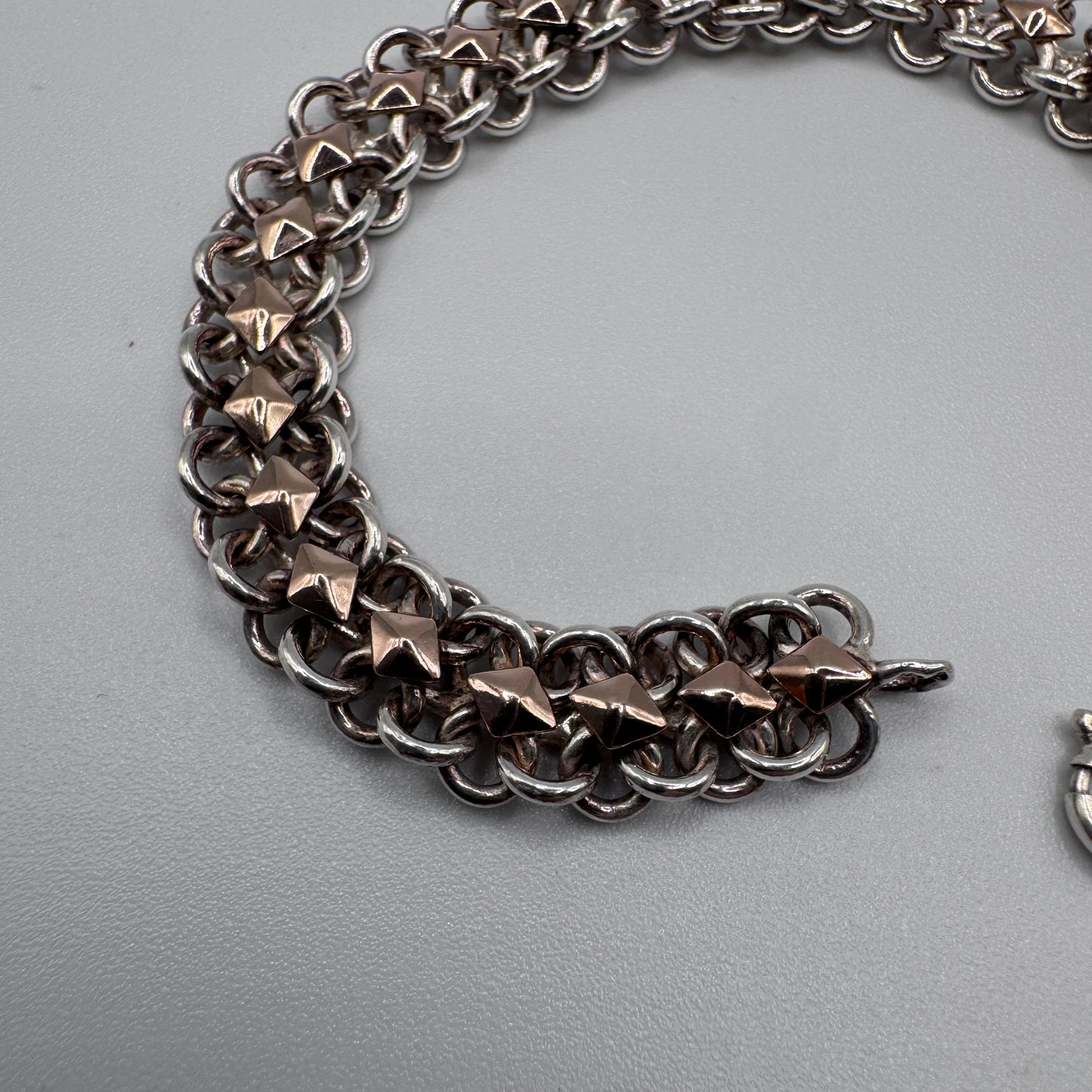 Bracelet ancien vers 1900 en argent massif et vermeil