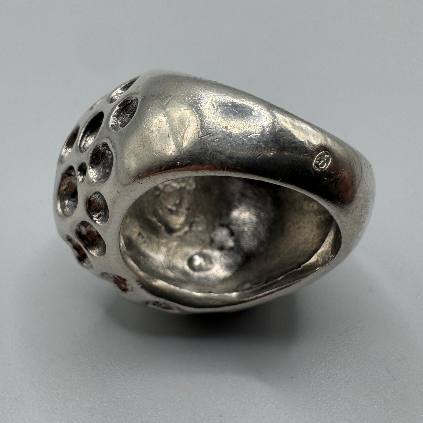 Grosse Bague artistique en argent