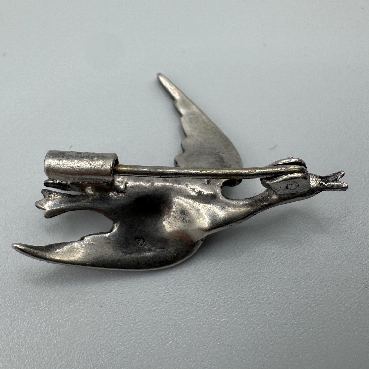 Broche ancienne « canard » argent massif et marcassites