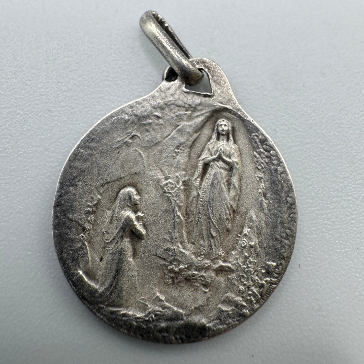 Medaille religieuse ancienne en argent « sainte Vierge »