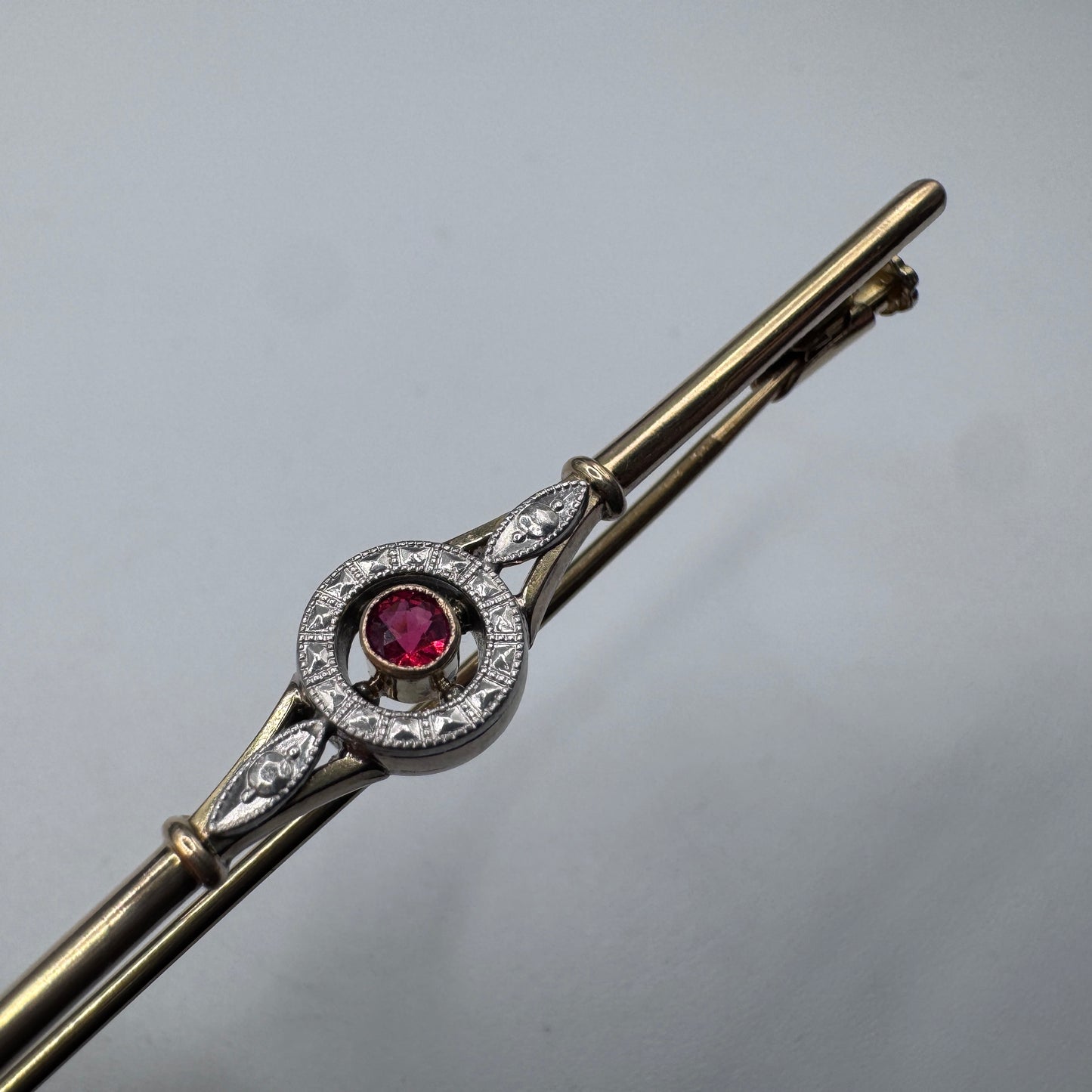 Broche ancienne - plaqué or FIX
